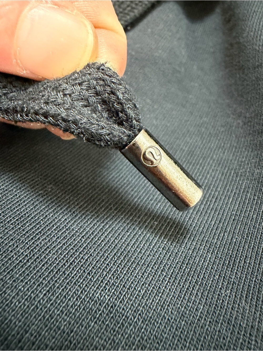 Lululemon Men’s Heavyweight Fleece Joggers in Black - Picture 8 of 12